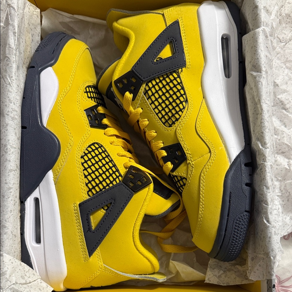 Jordan Kids Sneakers in Vibrant Yellow and Black